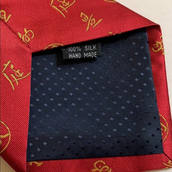 Family Ties 100% Silk Tie - Picture 9 of 11